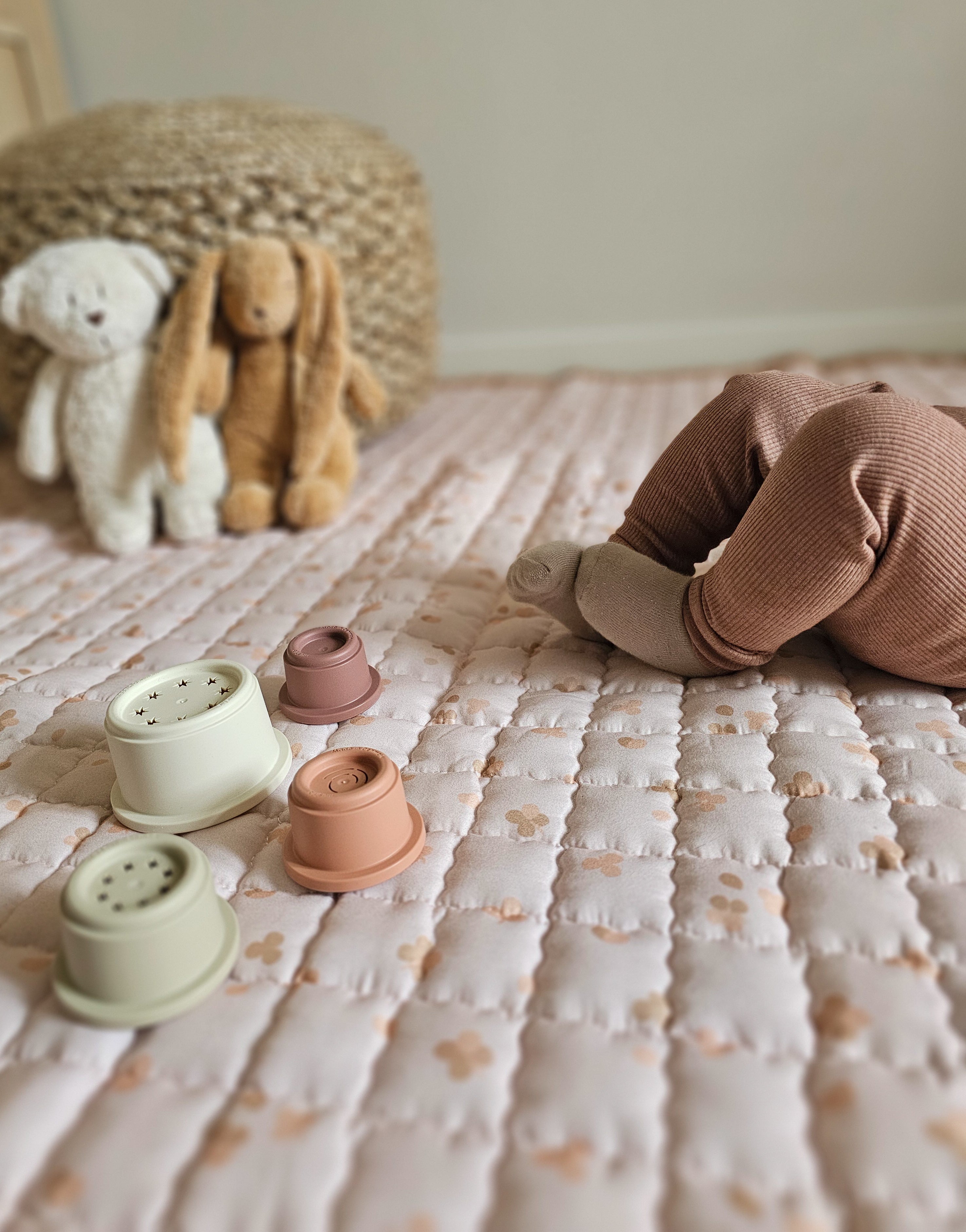 Sandy Clovers play mat - round