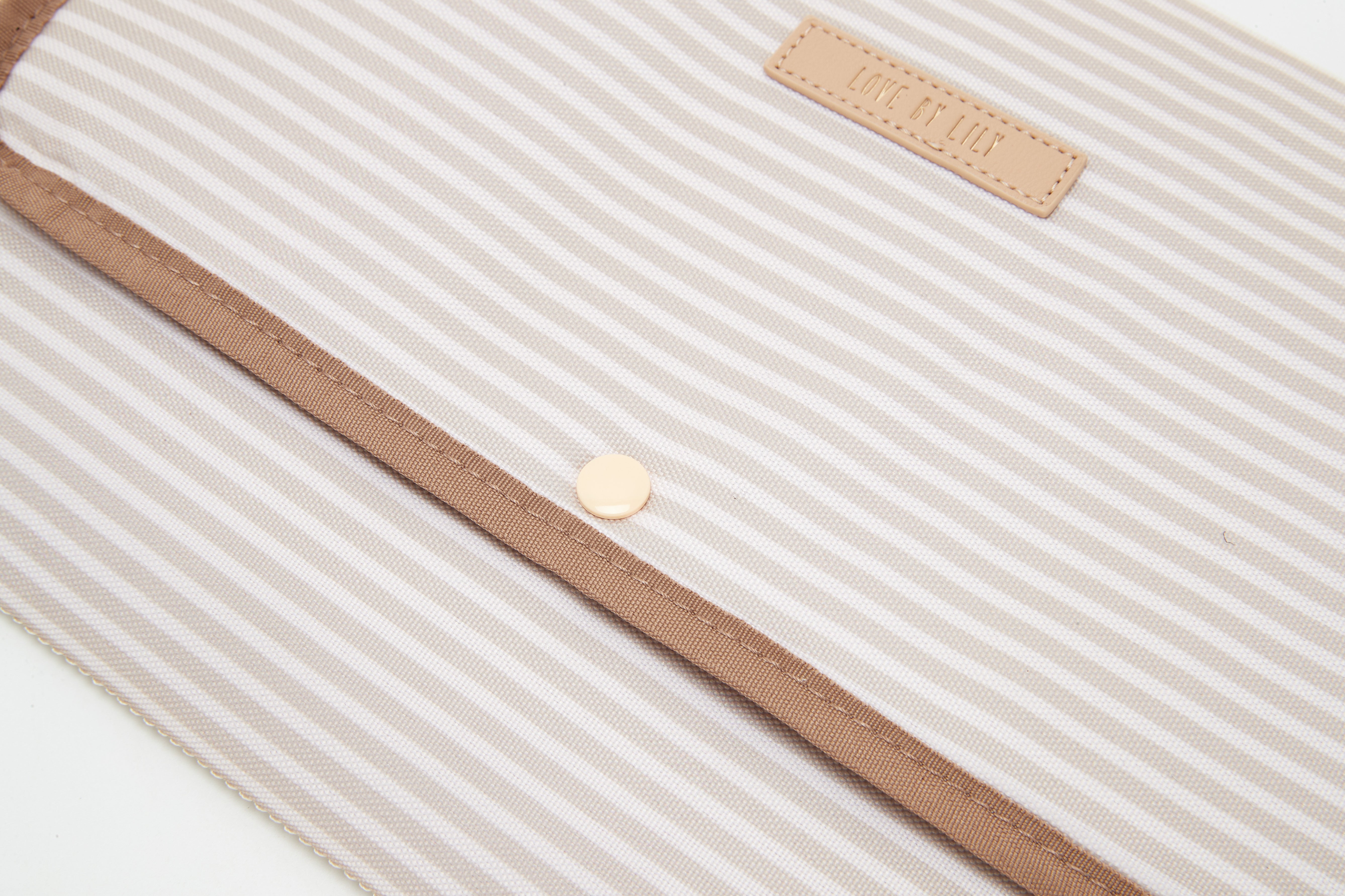 The Lily Changing Mat – Soft Dune