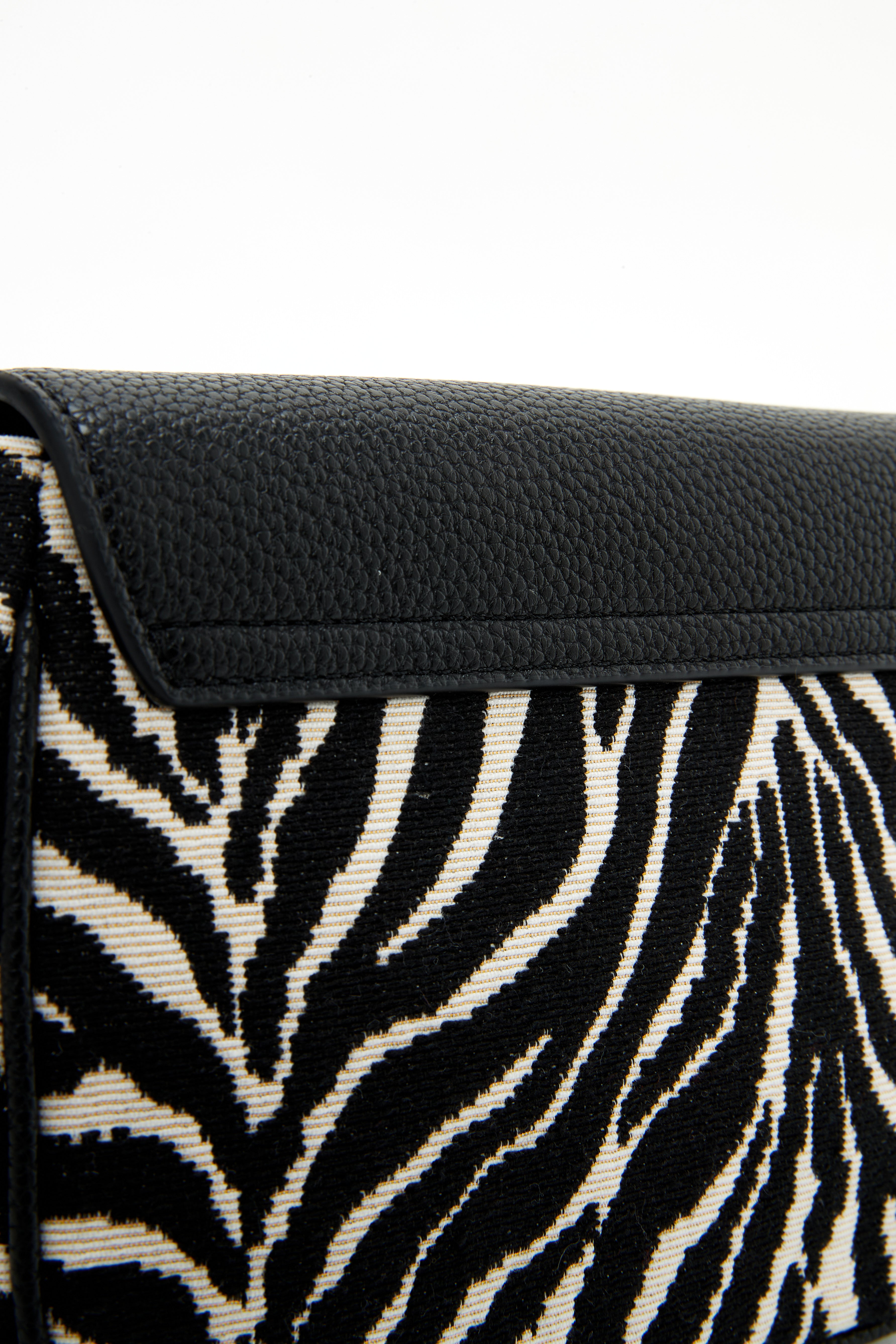 The Mini – Zebra