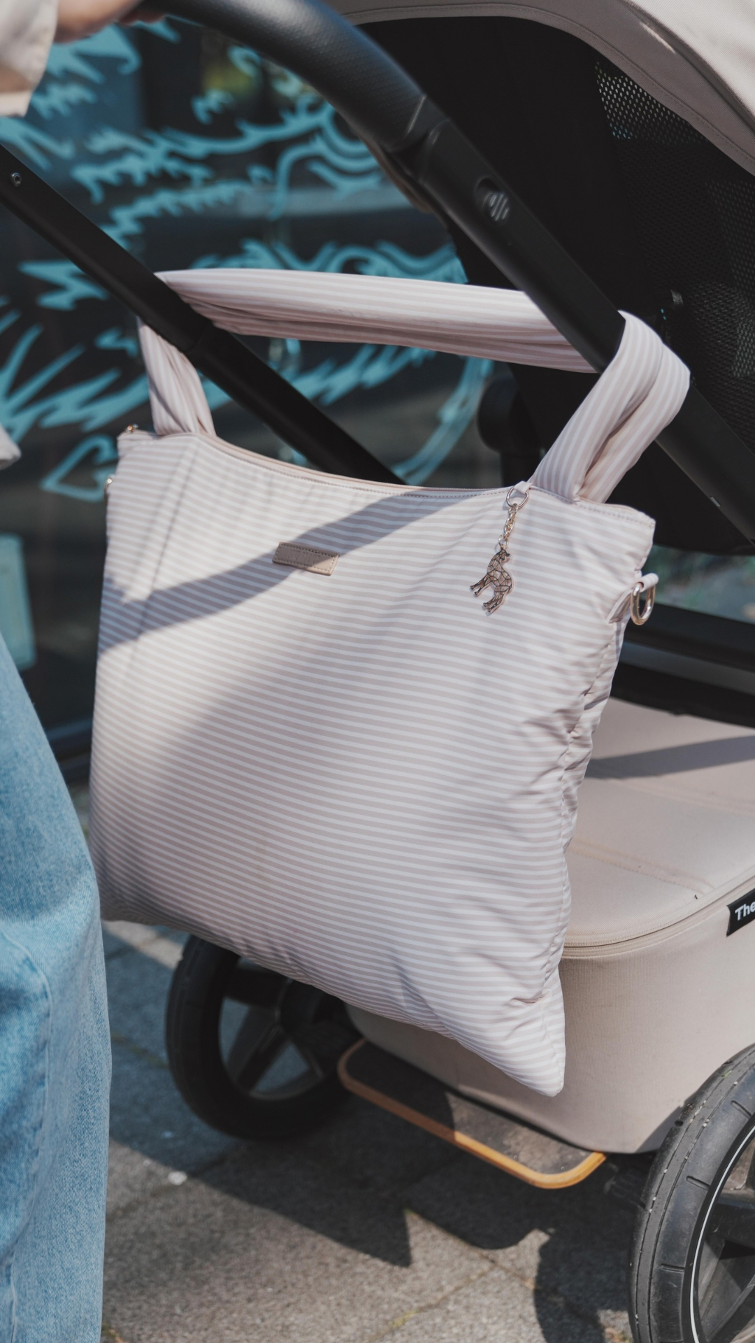 The Lily Tote – Soft Dune