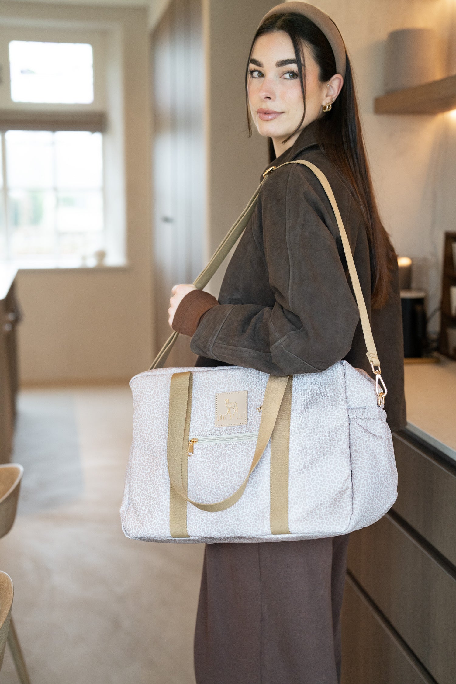 The Lily Daily – Latte Leopard