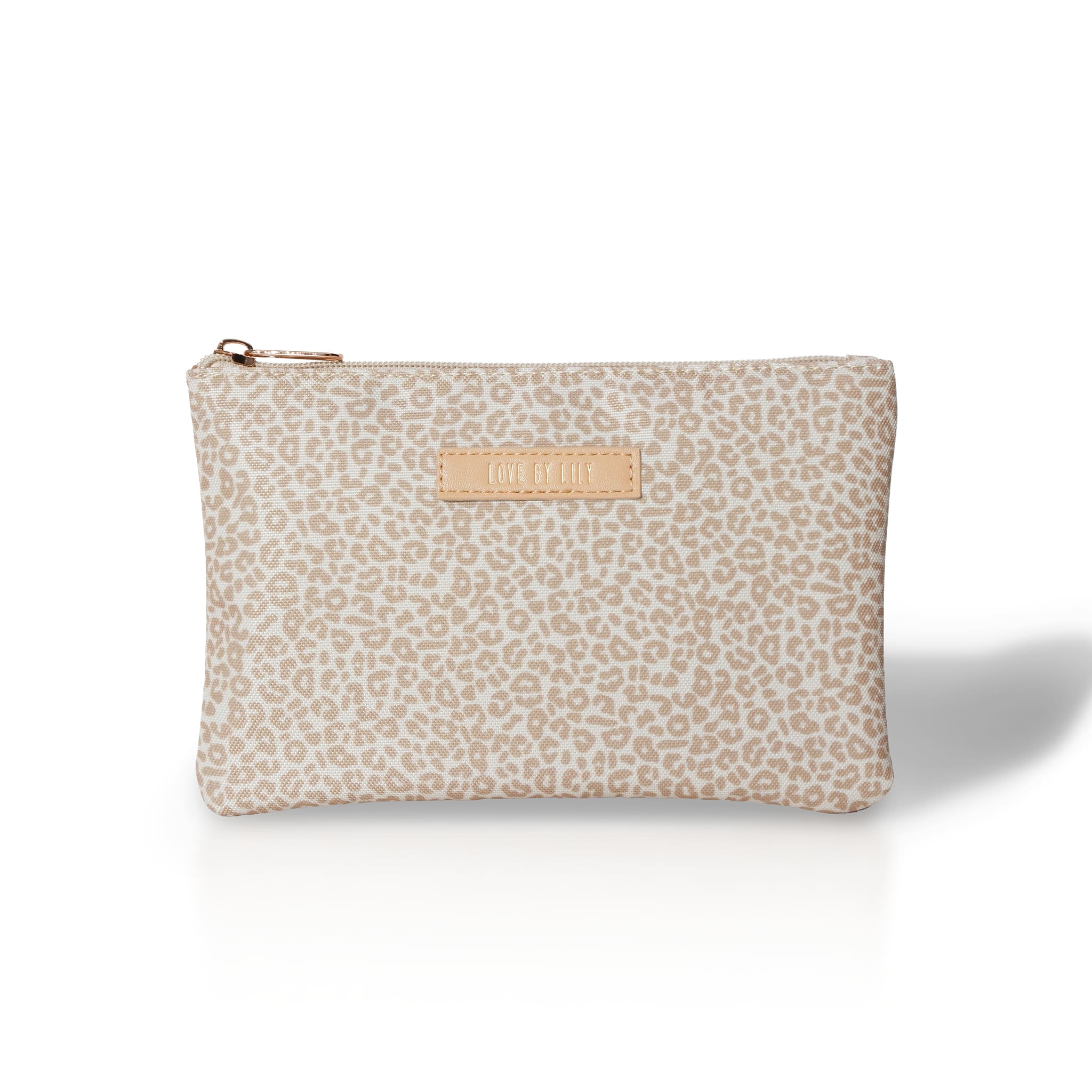 Pouch met romige luipaardprint – verfijnd en perfect voor baby essentials.