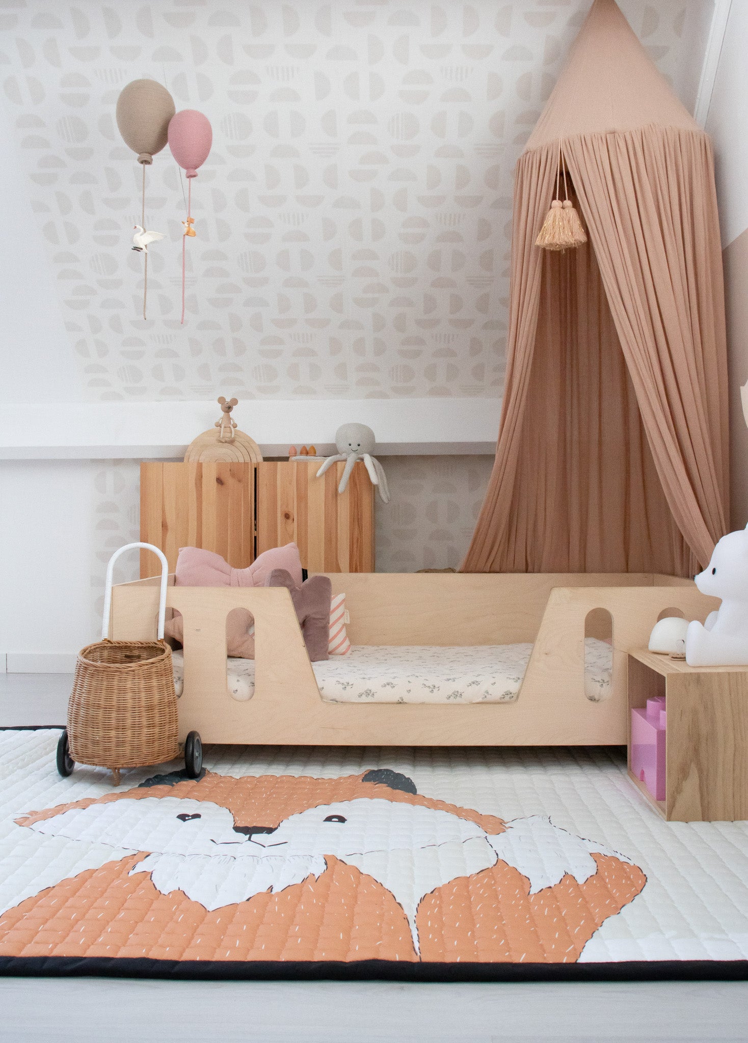 Zacht speelkleed met een vosje – ideaal voor ontspannen speelmomenten.