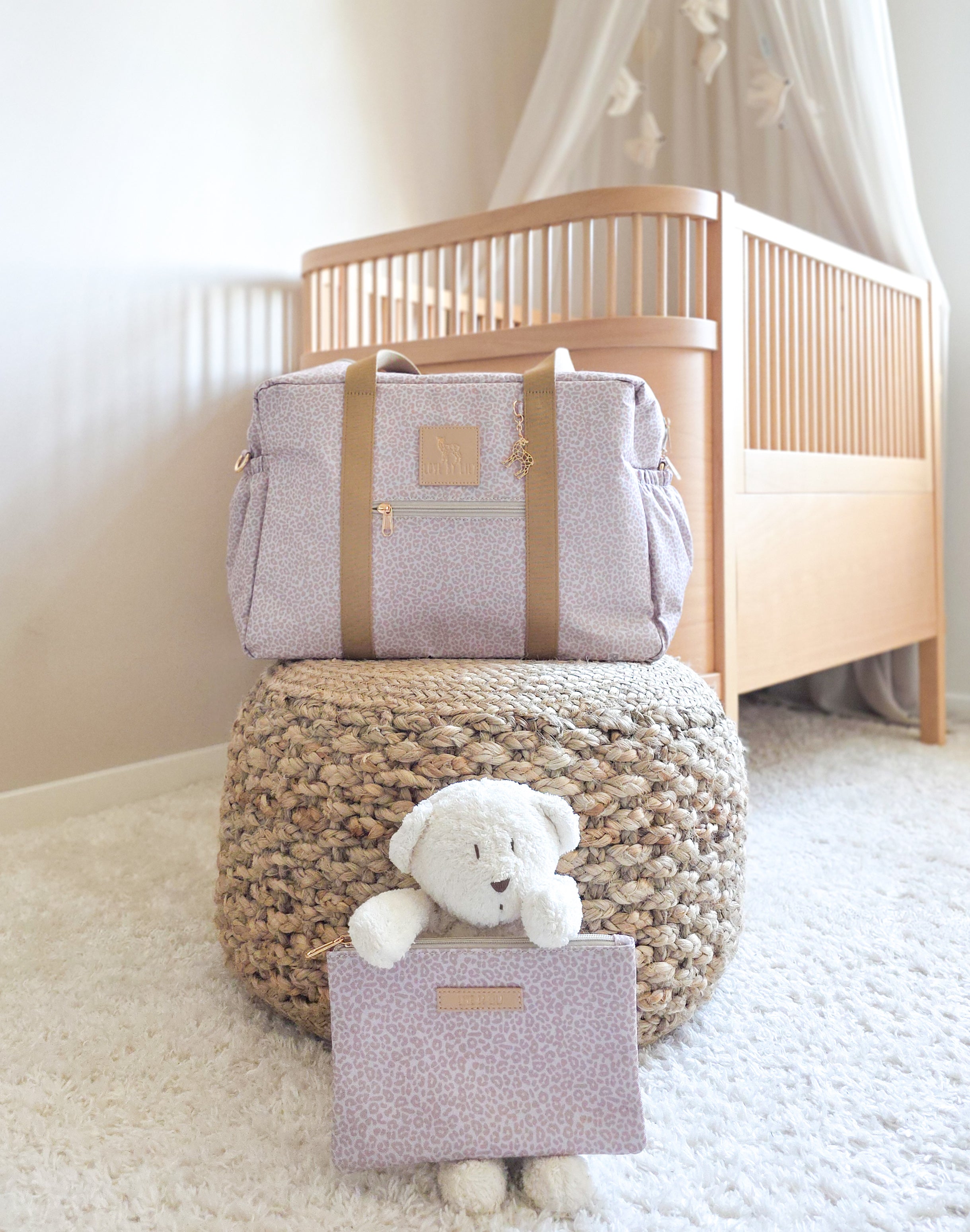 The Lily Pouch – Latte Leopard