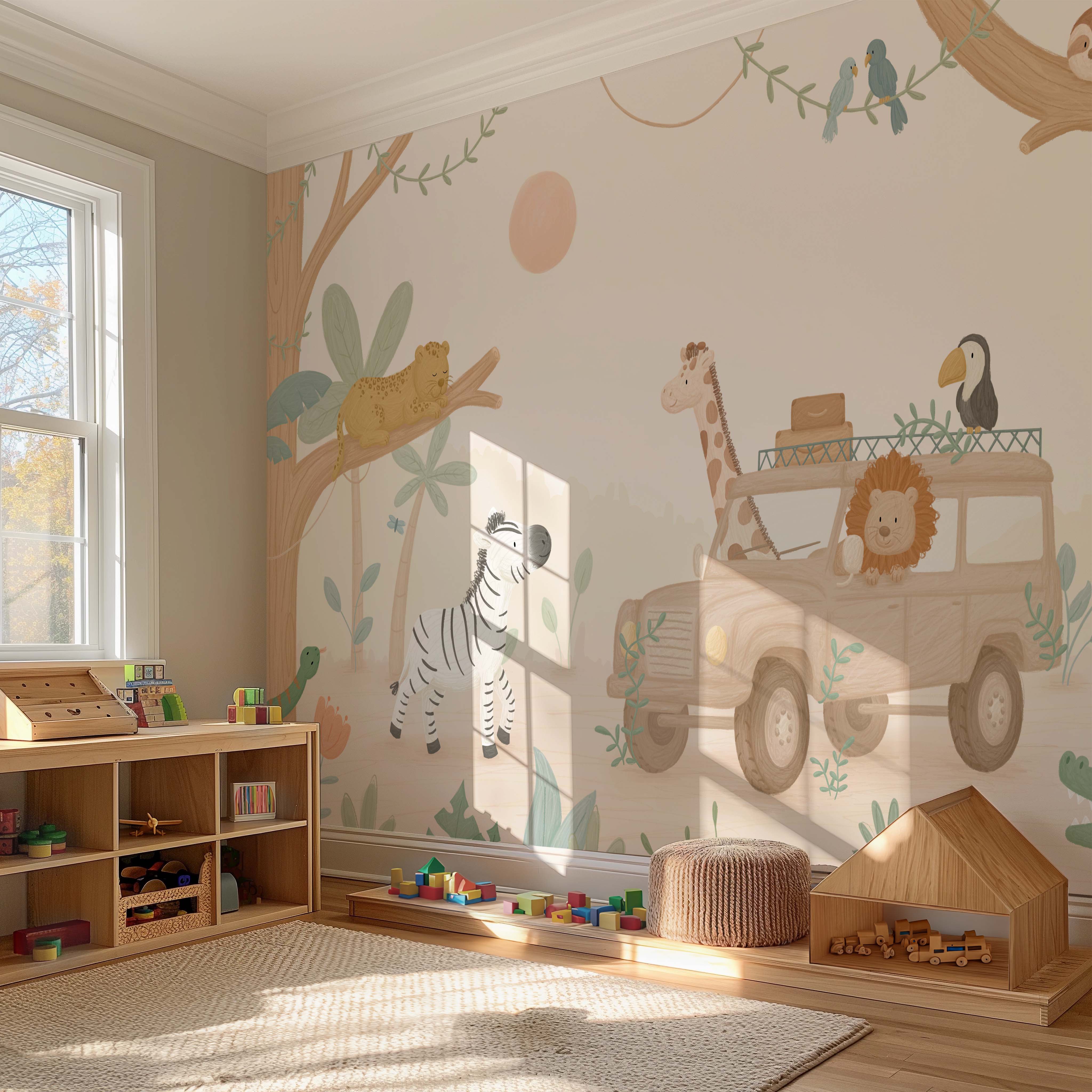 Jungle behang in neutrale kleuren met jeep safari thema.