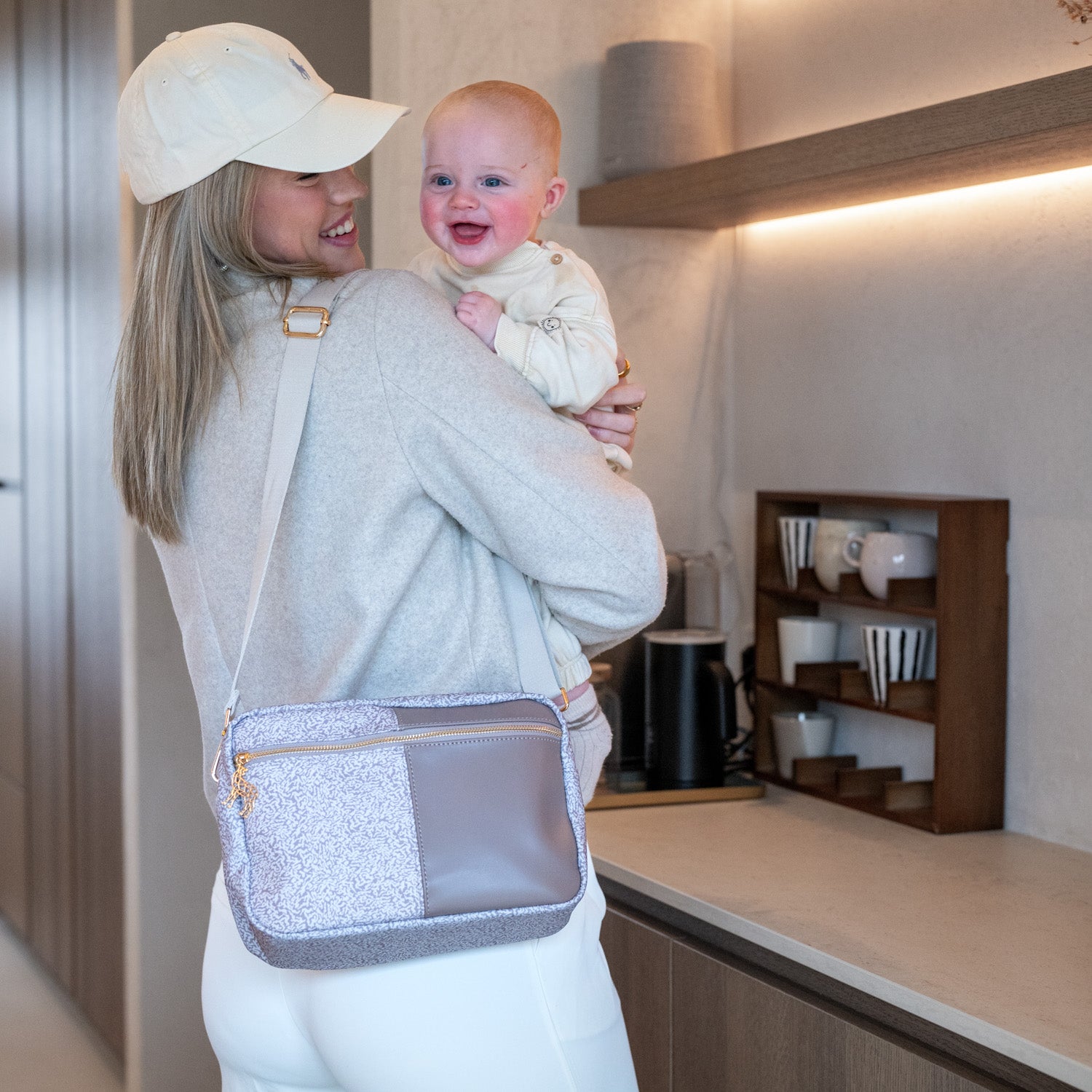 The Lily Pocket – Pebble Path