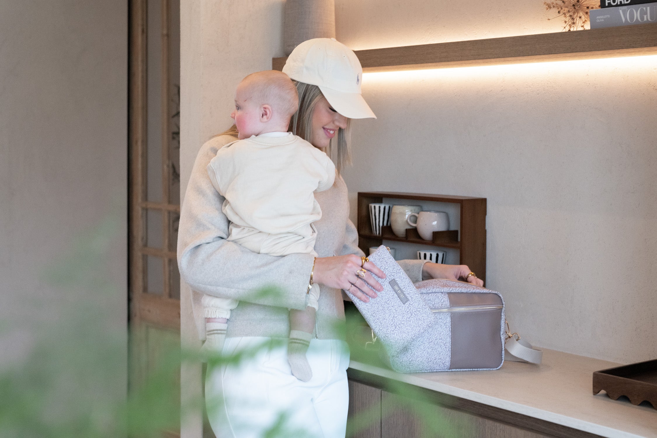 The Lily Pocket – Pebble Path