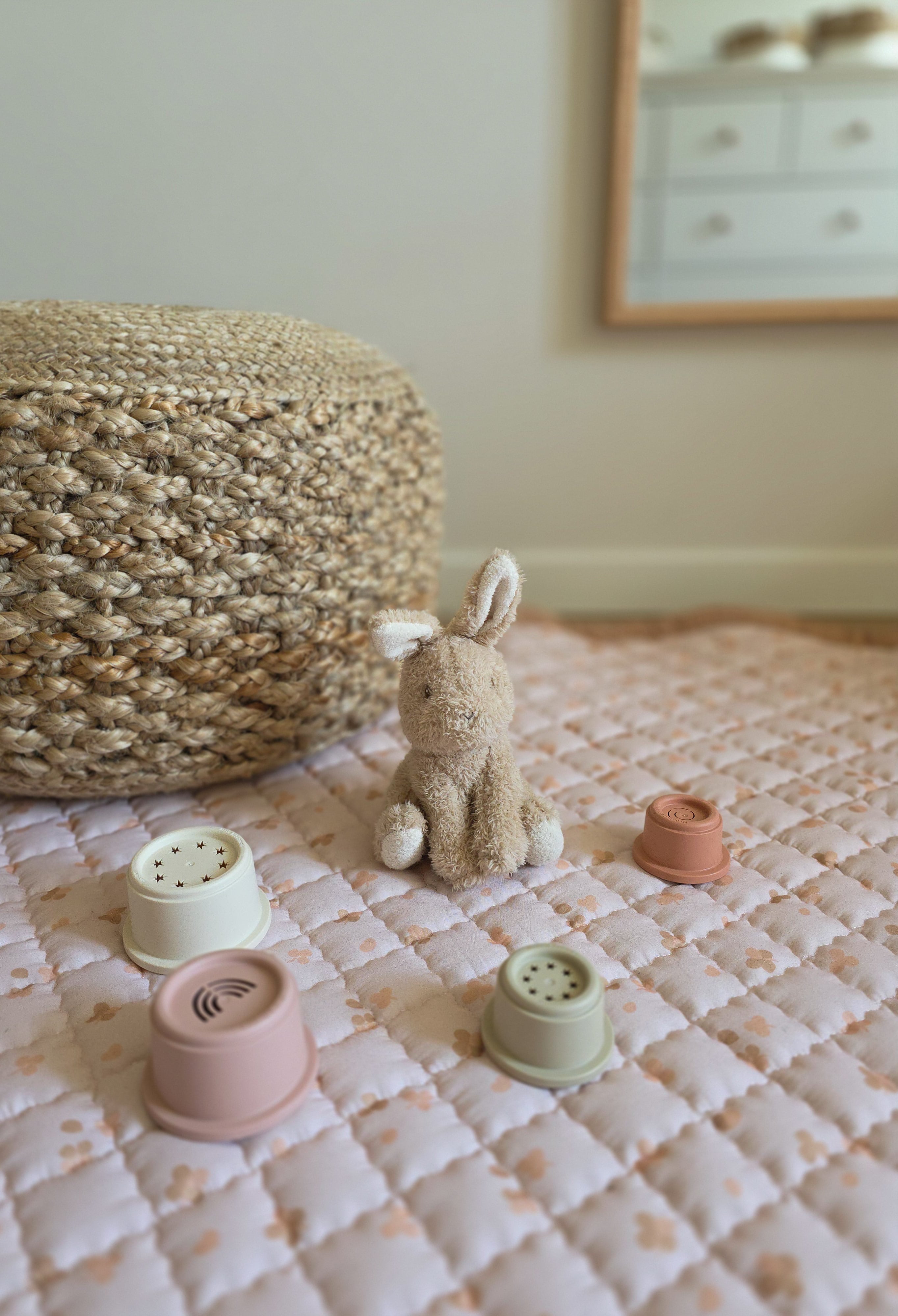 Sandy Clovers play mat - round