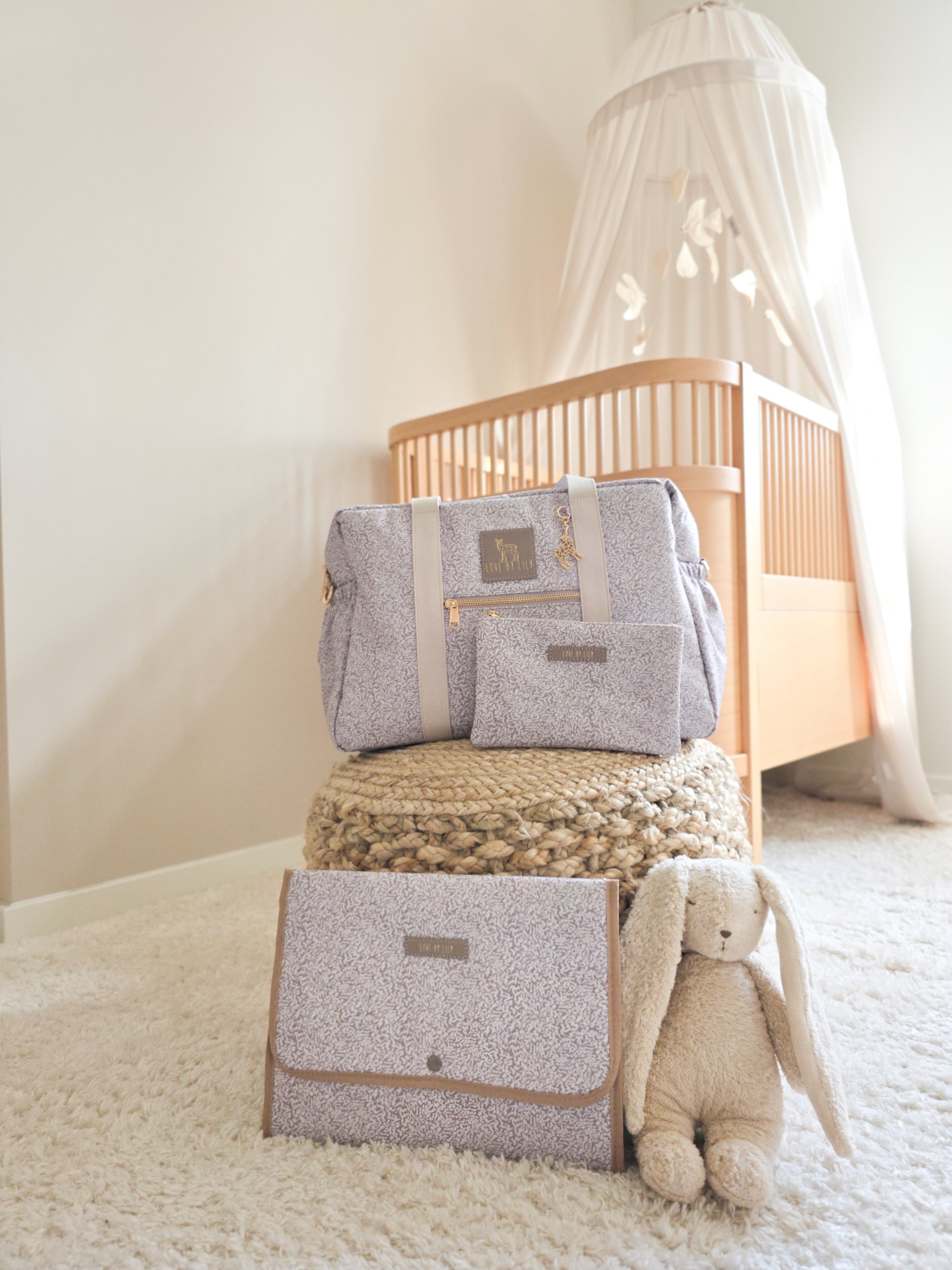 Luiertas Tote - The Lily Daily – Pebble Path