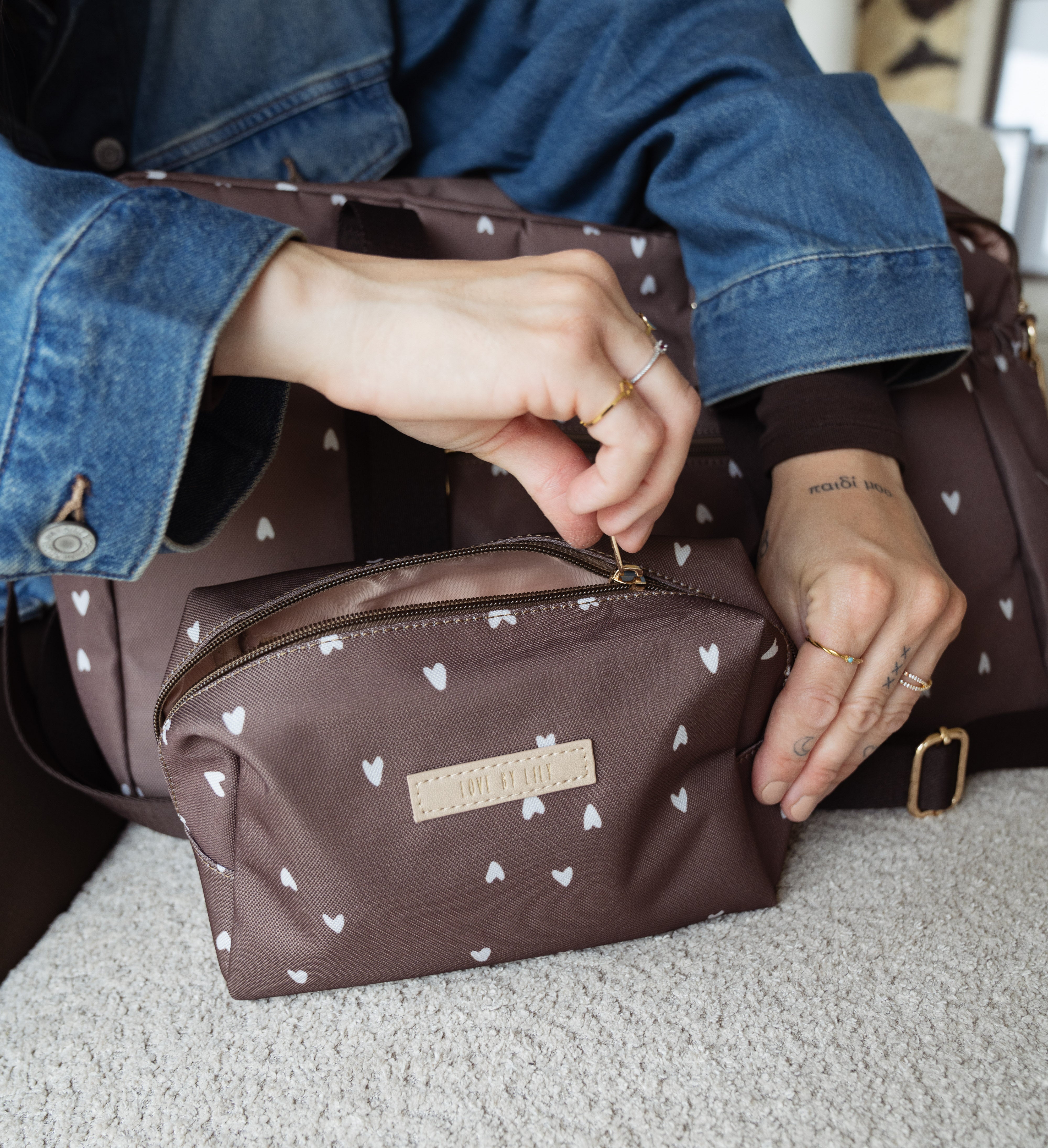 Care Pouch – Deep Amour