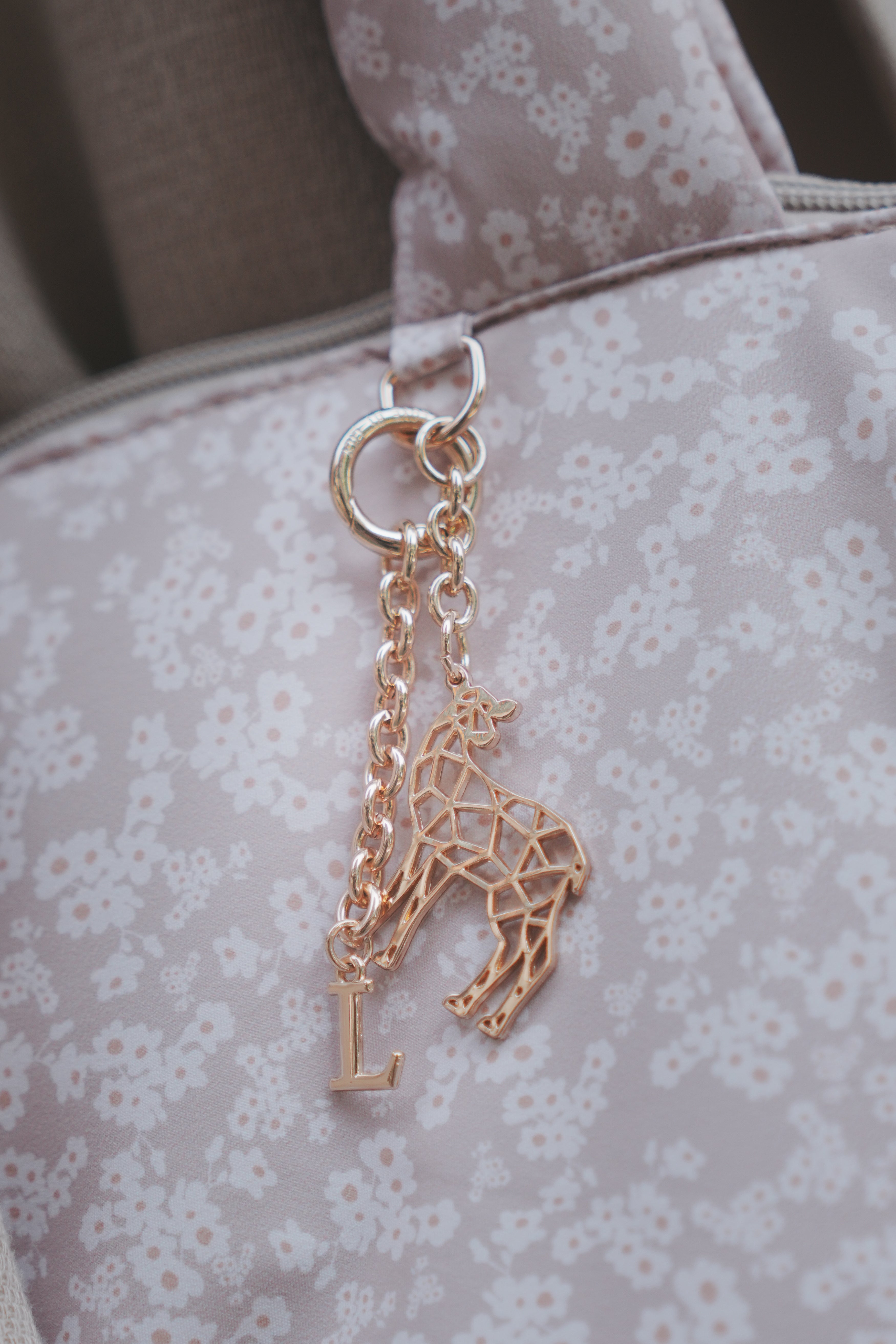 The Lily Tote – Little Daisies