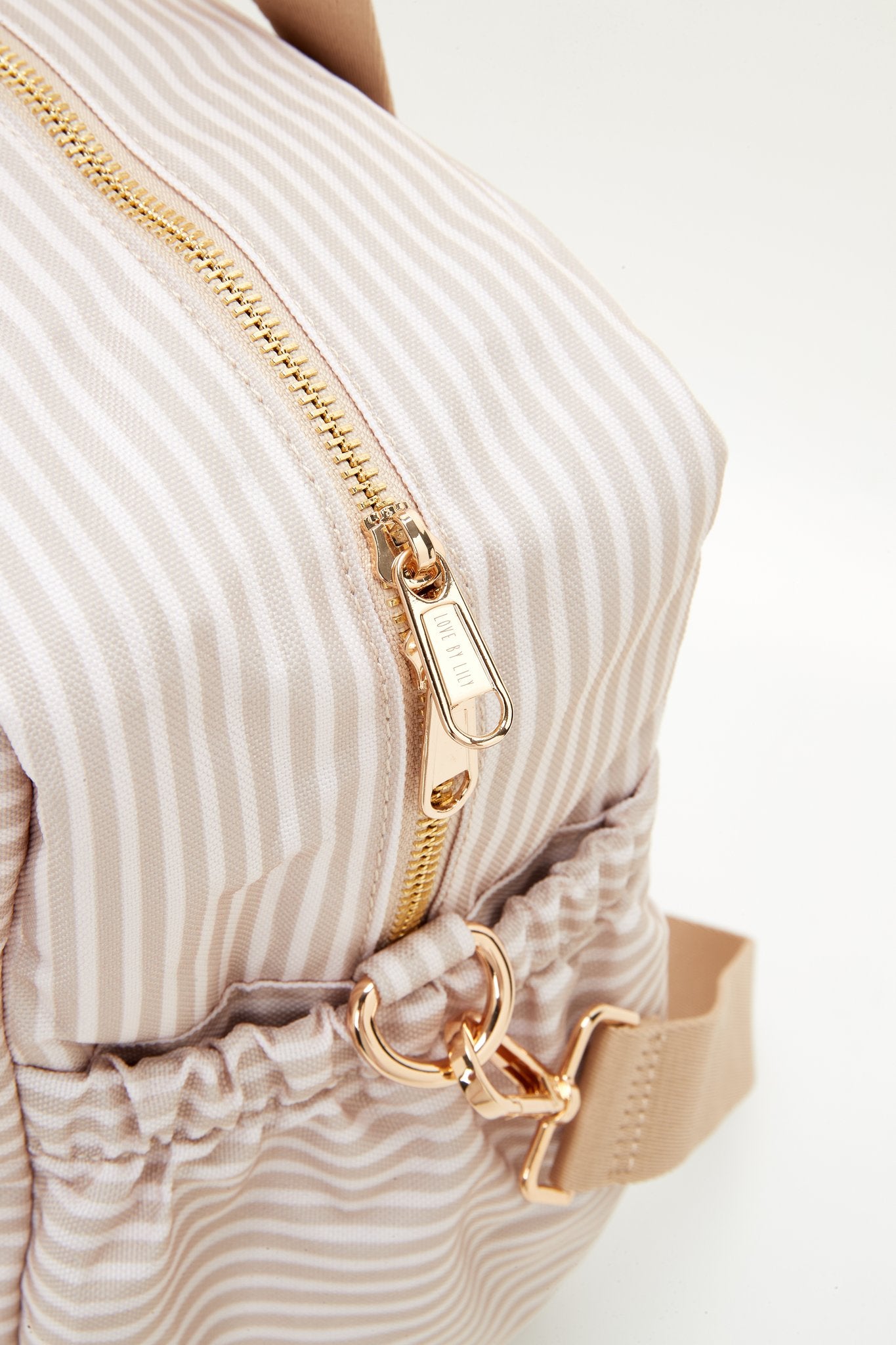 The Lily Daily – Soft Dune