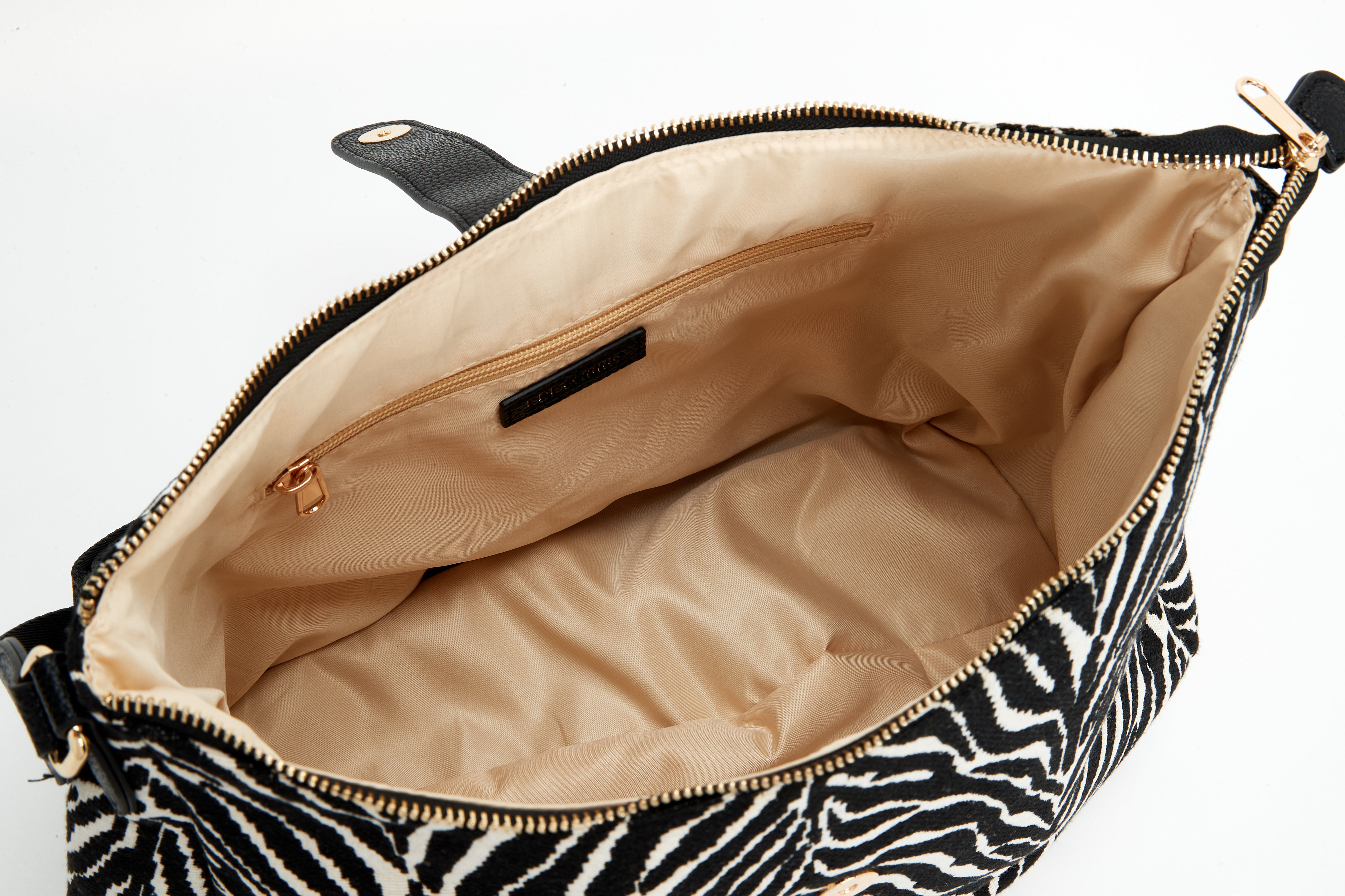 The Pack – Zebra