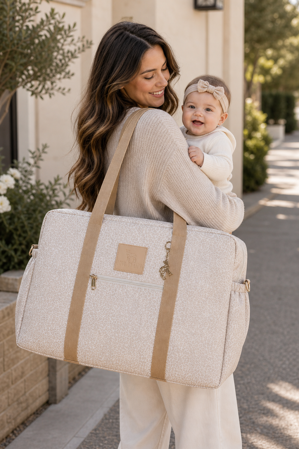 Mama Reisetasche für Baby & Familie – Latte Leopard Beige