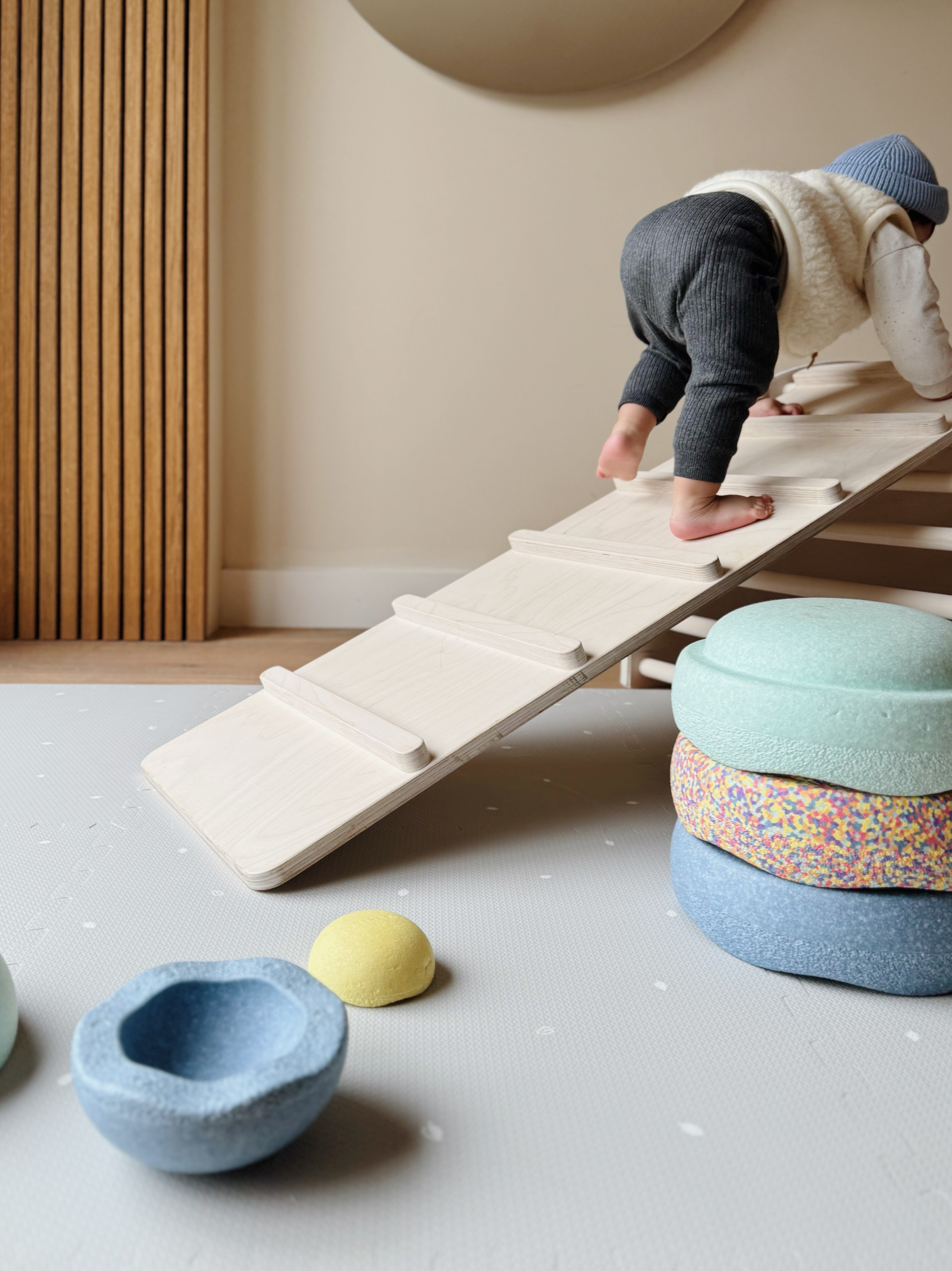 Arctic Grey puzzel speelmat – stijlvolle en praktische kindermat in grijs voor kinderkamer. 