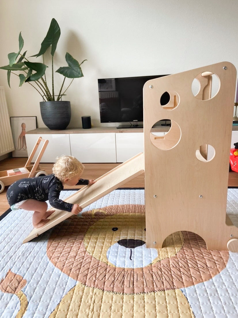 Stoer speelkleed met een vrolijke leeuw – perfect voor buitenavonturen én binnenpret.