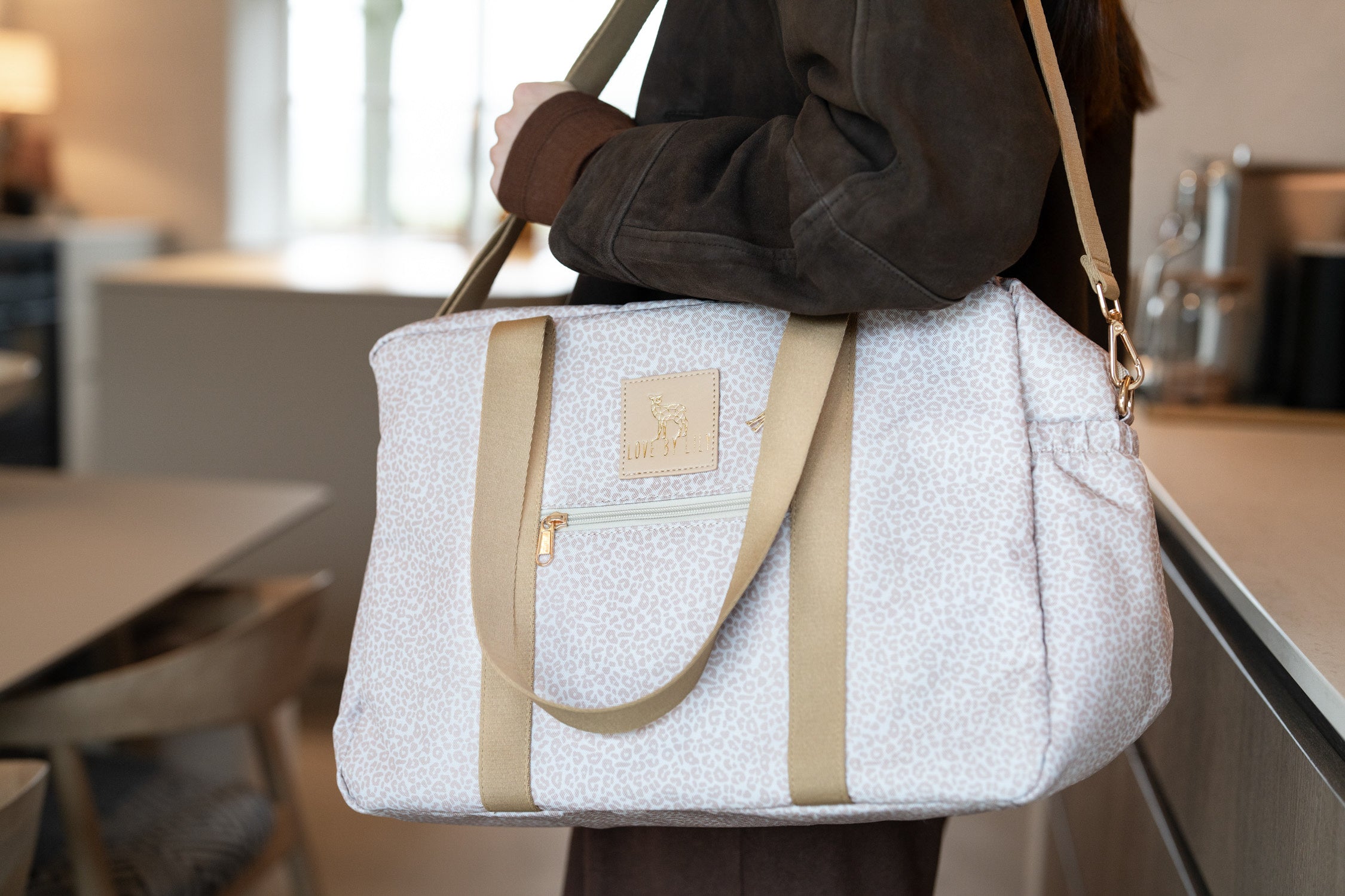 The Lily Daily – Latte Leopard