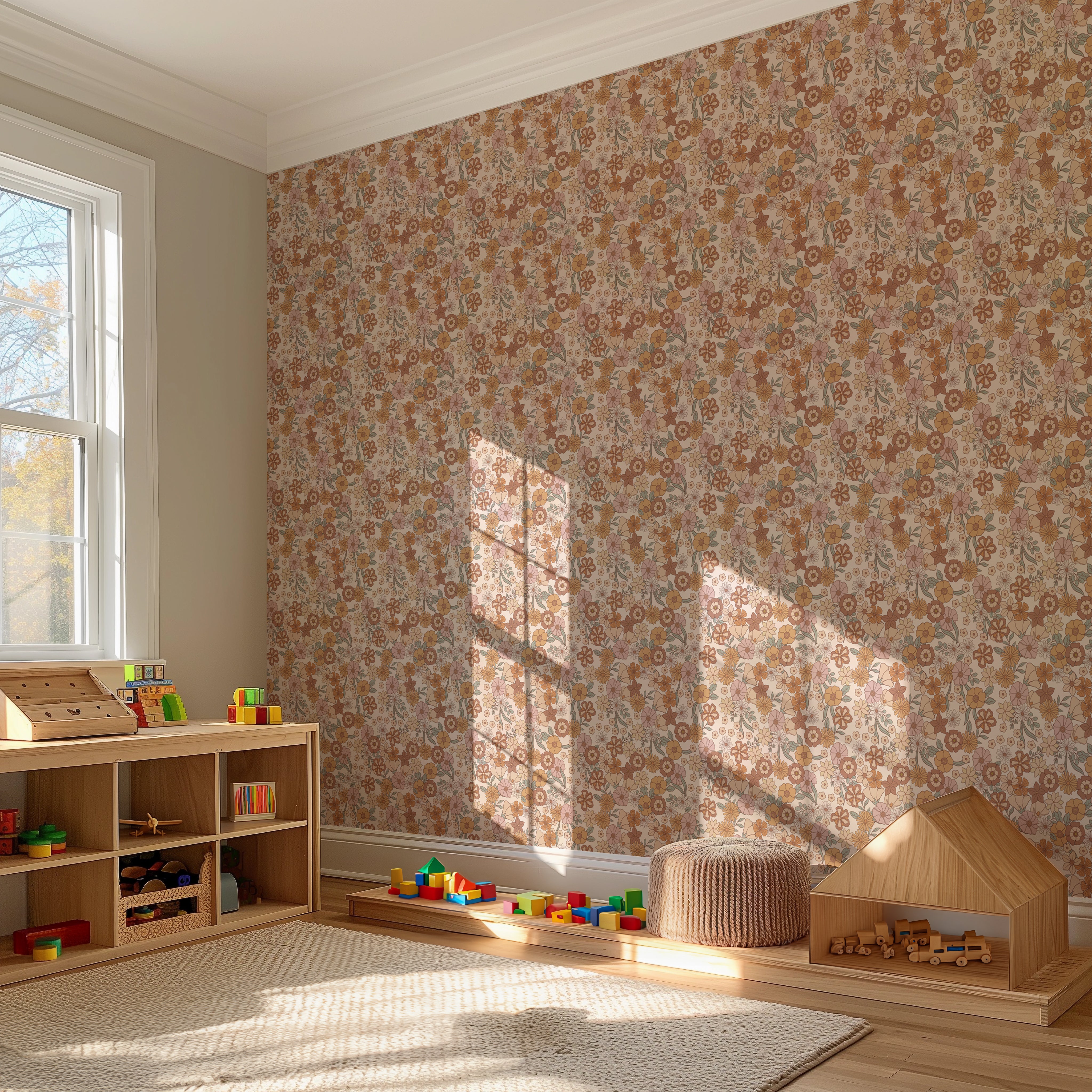 Flowerfarm – Sand wallpaper met handgetekende bloemen, sfeervol voor meisjeskamers en kinderkamers.
