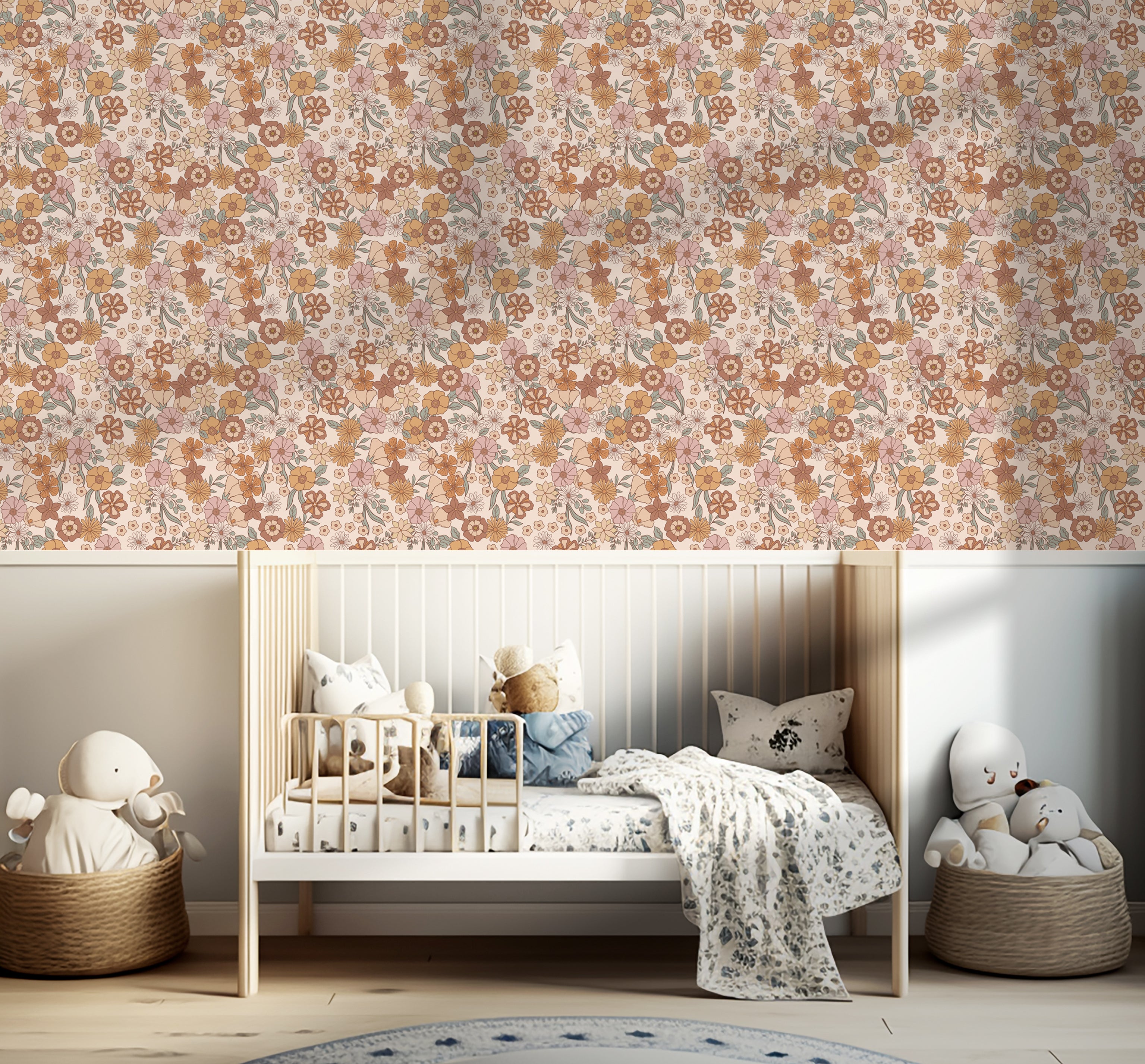 Pastel bloemen behang Flowerfarm – Sand in zachte tinten, combineert prachtig met vloerkleden en meubels in beige.