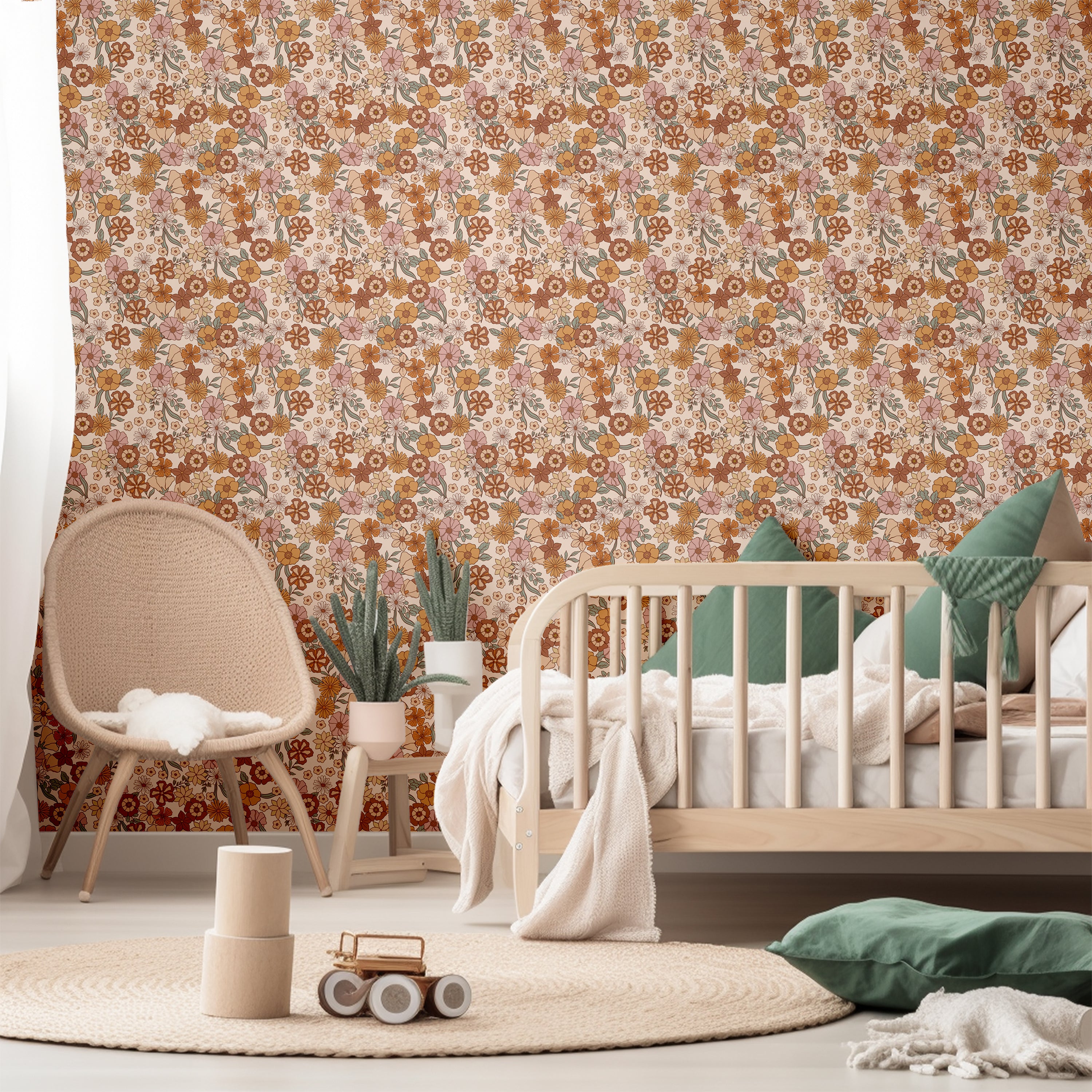 Romantisch bloemen behang Flowerfarm – Sand, ideaal voor een meisjeskamer met dromerig interieur.