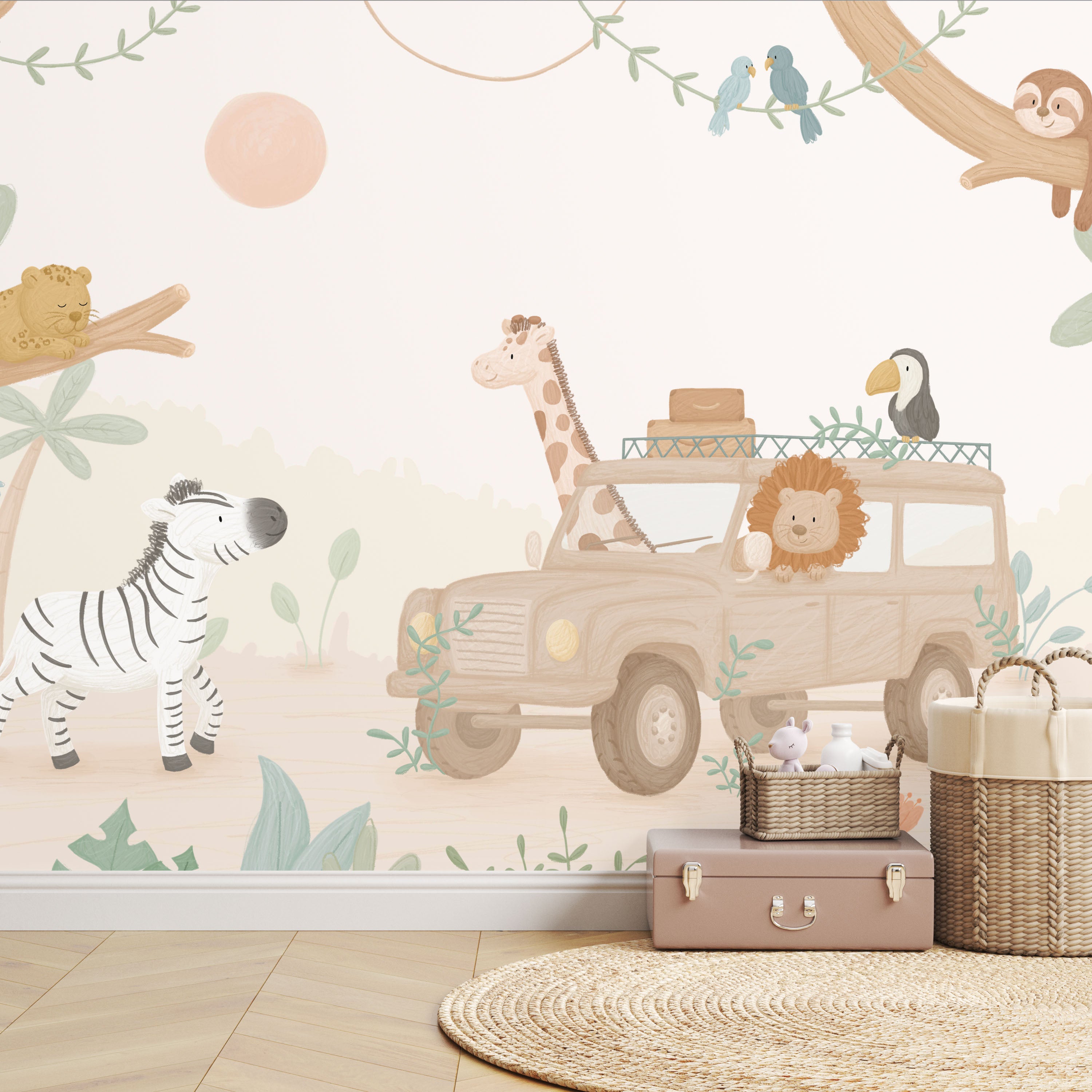 Stoer safari behang met jeep en palmbomen voor kinderkamers.