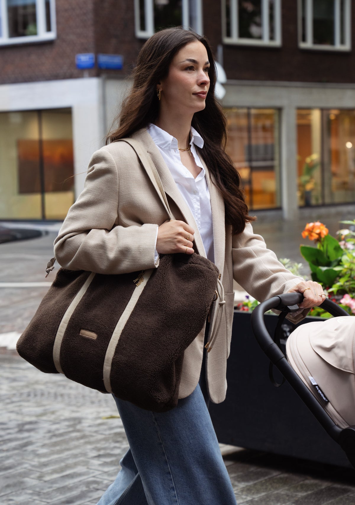 The Cozy Mom Tote – Dark Mocha