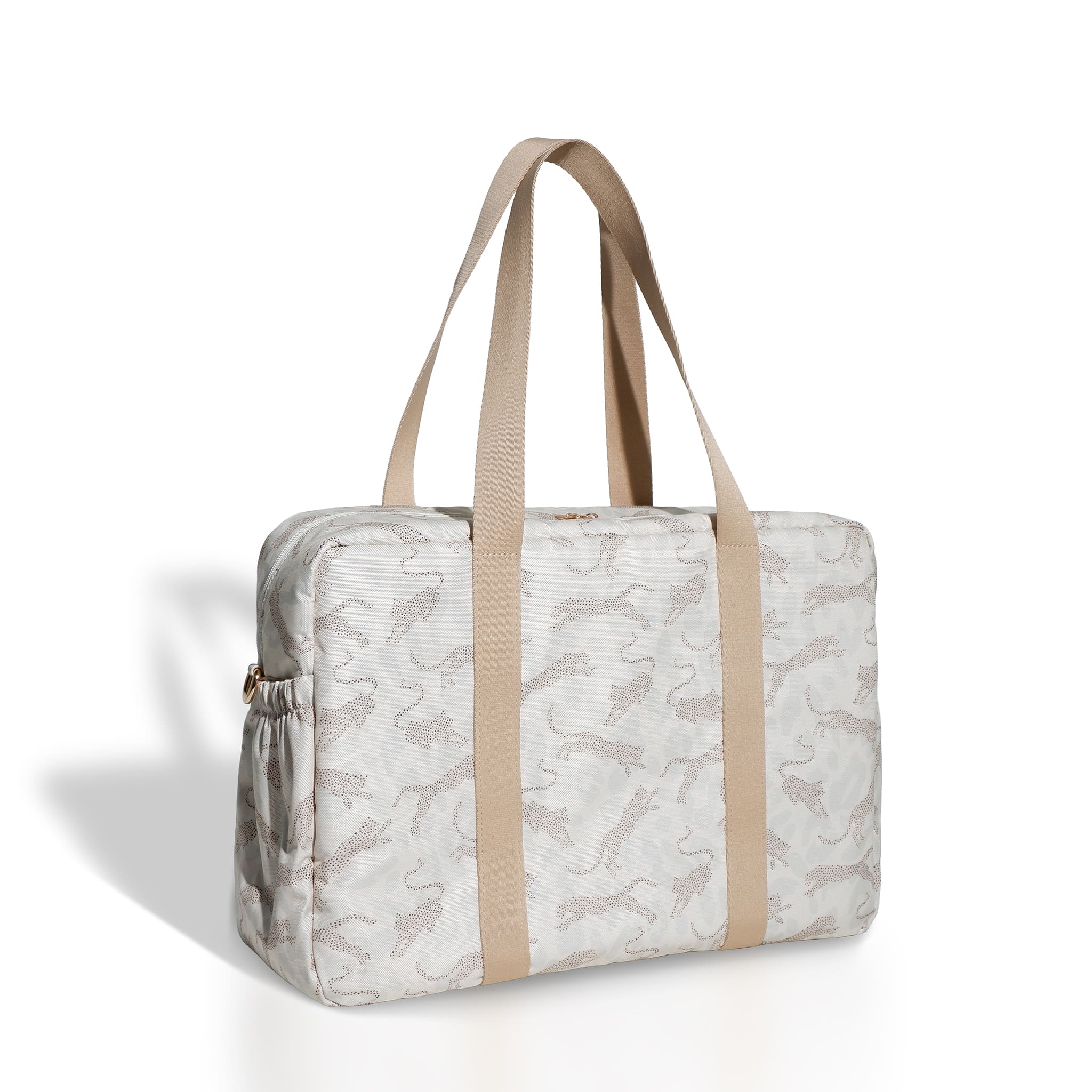 Beige luiertas met pantherprint – tijdloos, praktisch en stijlvol onderweg.

