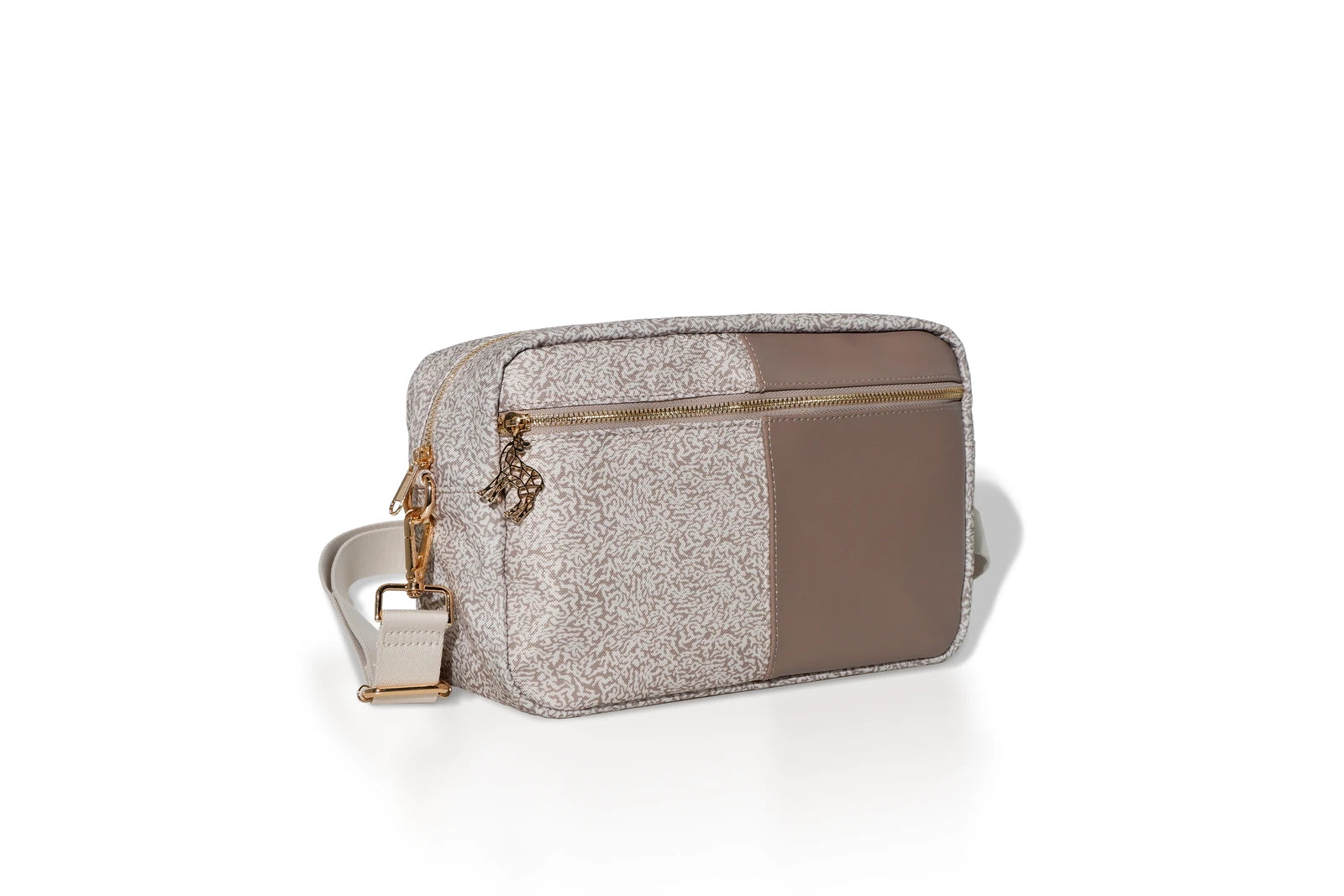 The Lily Pocket – Pebble Path