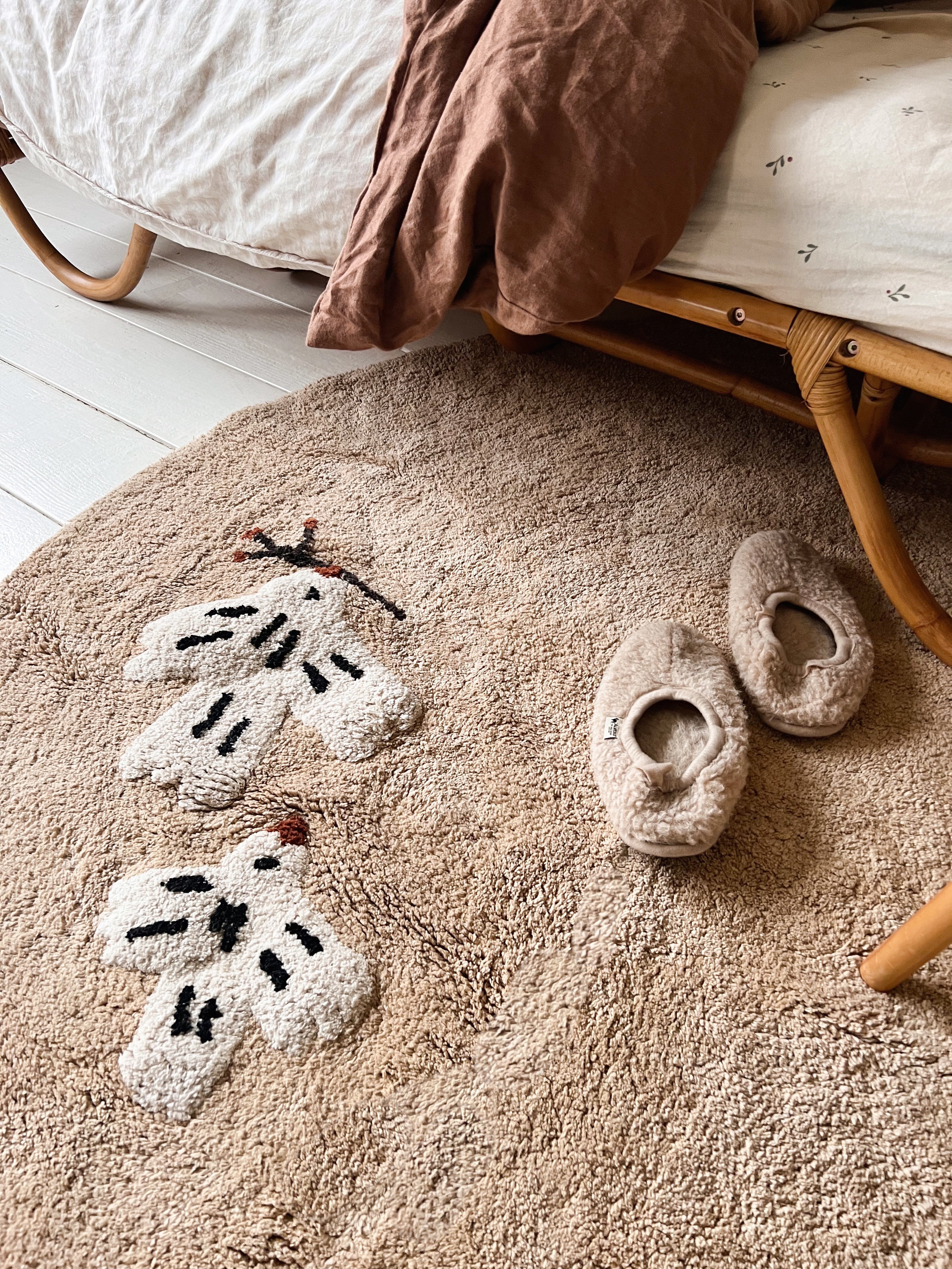 Love Birds vloerkleed in beige unisex design, perfect voor kinderkamer